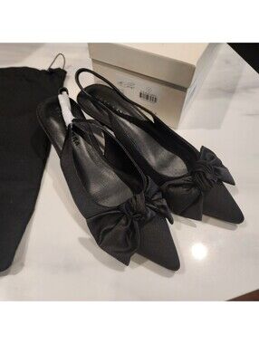 Yosi Samra Black Satin Bow Pointed-Toe kitten heel – Size 9 New in box